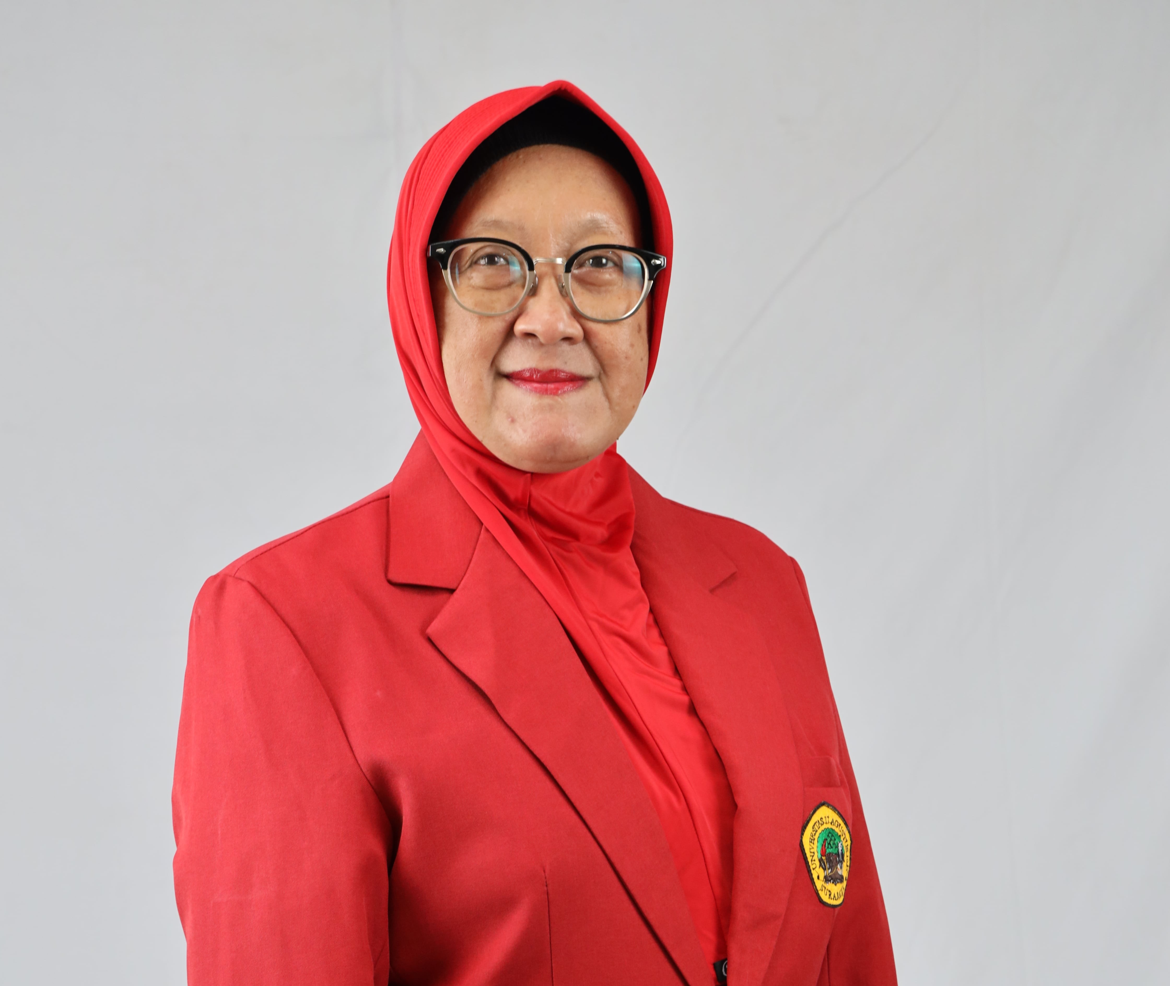 Dr. Endang Indartuti, M.Si