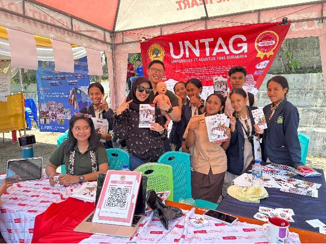 Untag Surabaya Hadir dalam Pameran MGBK SMA Kabupaten Ende