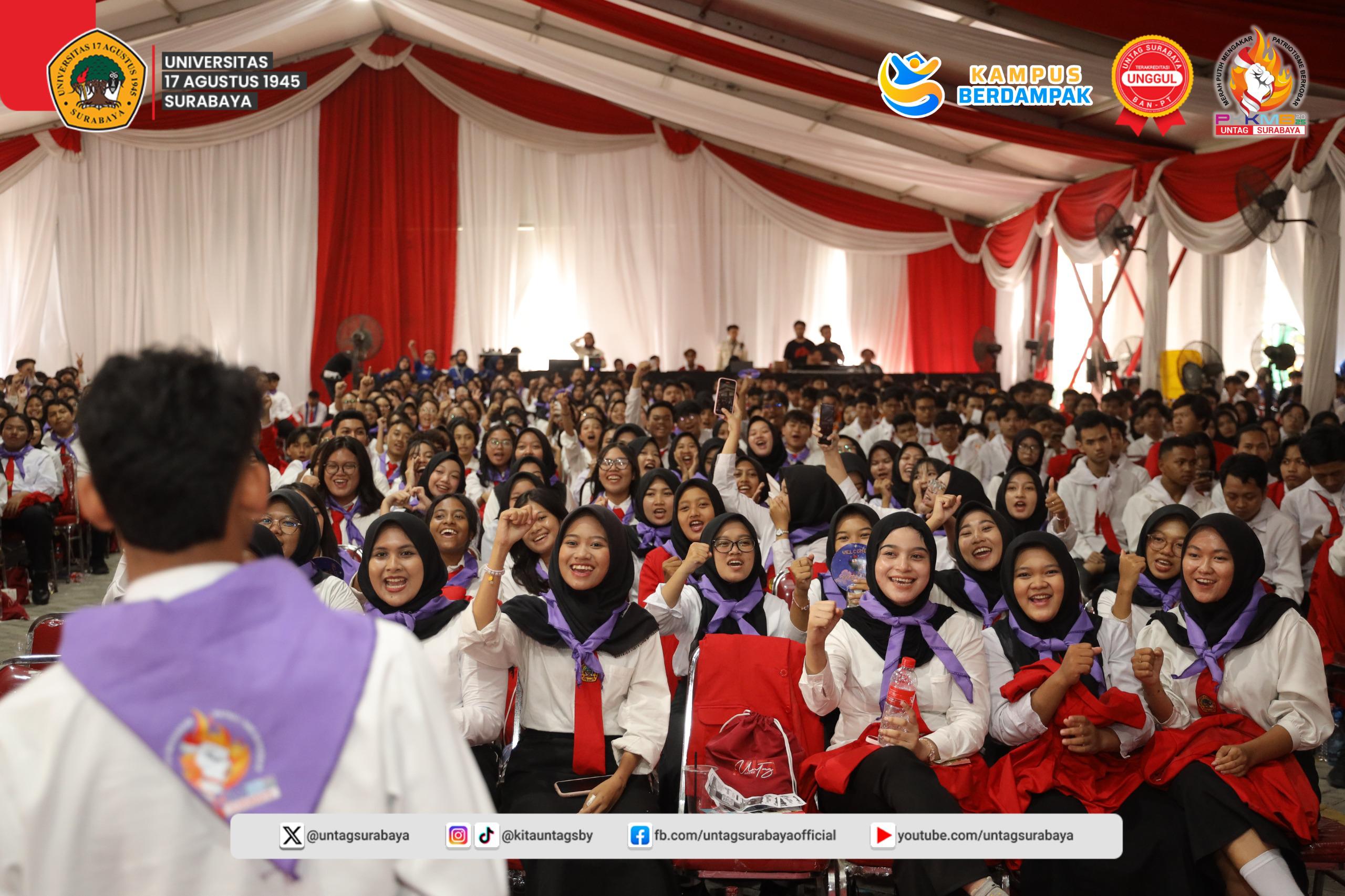 Keceriaaan PKKMB UNTAG Surabaya 2025